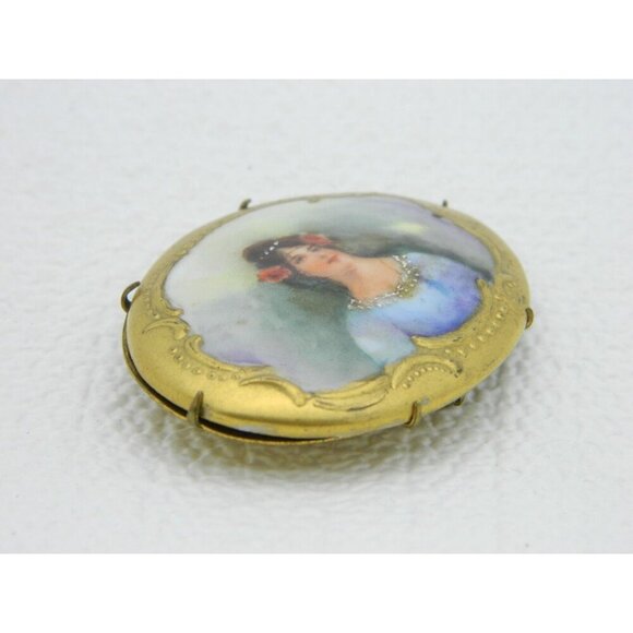Antique Vintage Gold Tone Hand Painted Porcelain Art Nouveau Lady Brooch Pin - Picture 2 of 3
